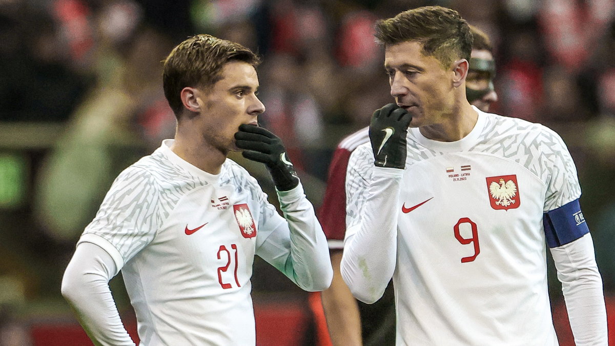 Nicola Zalewski i Robert Lewandowski