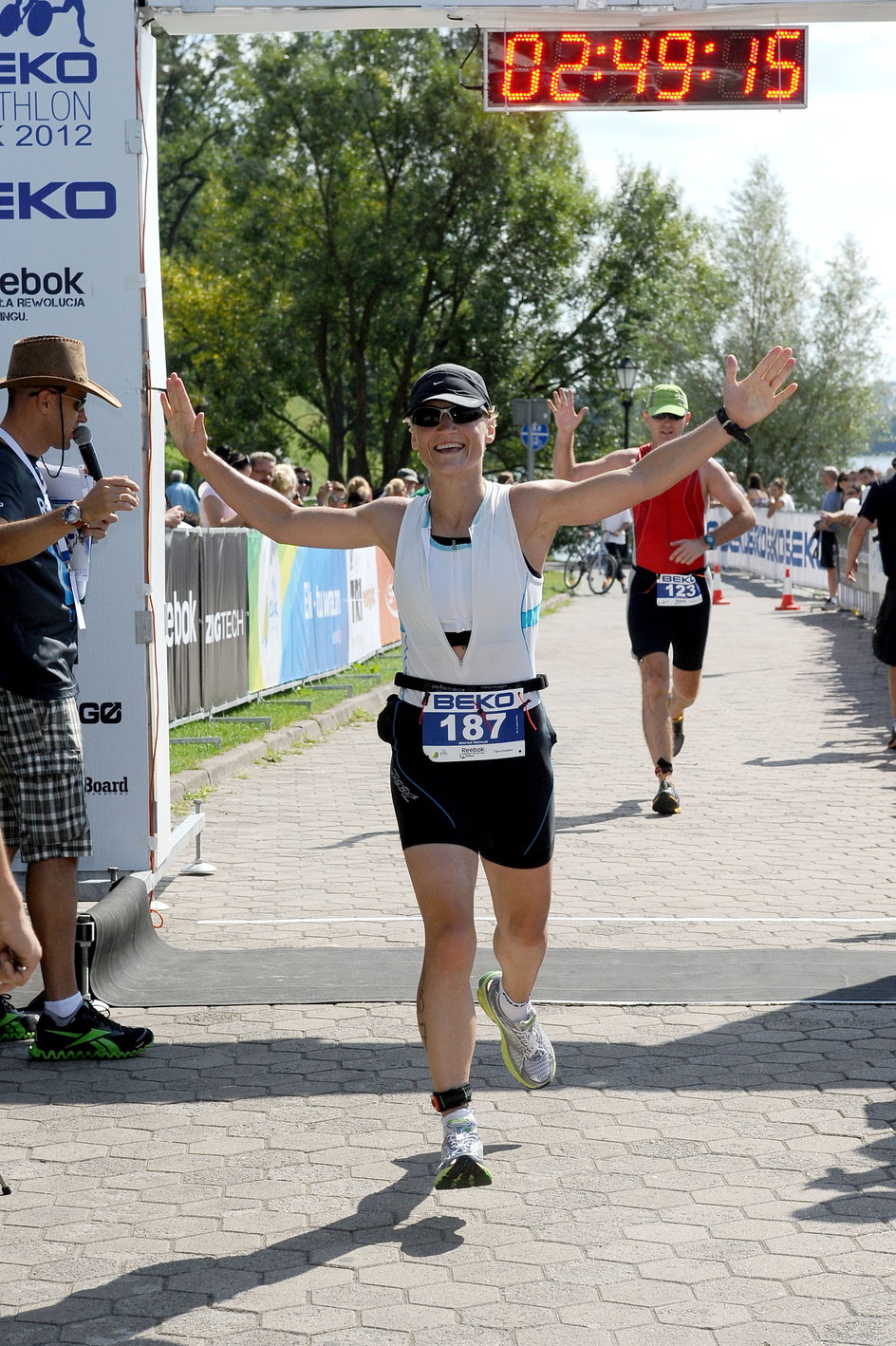 Po zakończeniu kariery w sportach walki wciąż czuje w sobie ducha rywalizacji. Iwona Guzowska brała udział m.in. w zawodach triathlonowych.