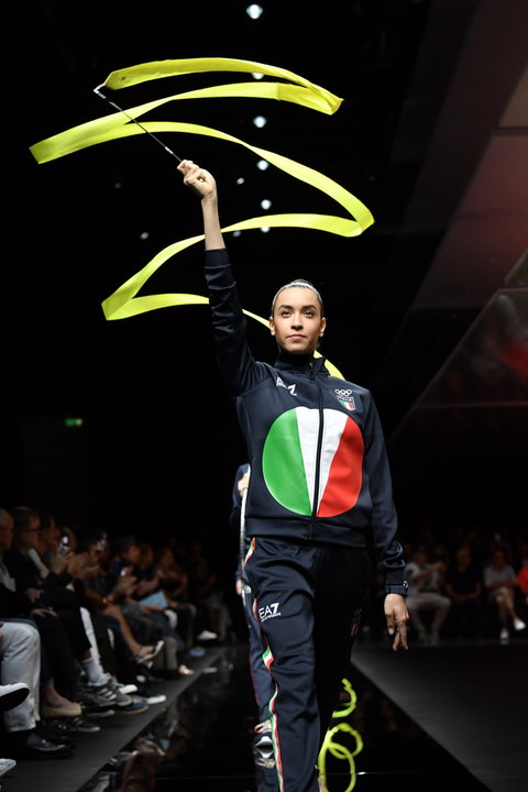 Giorgio Armani zaprojektował stroje dla Włochów na igrzyska Tokio 2020 -  Przegląd Sportowy