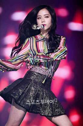 Jisoo.