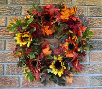 wreath-209469__180.jpg