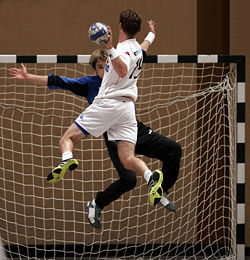 250px-Handball_07.jpg