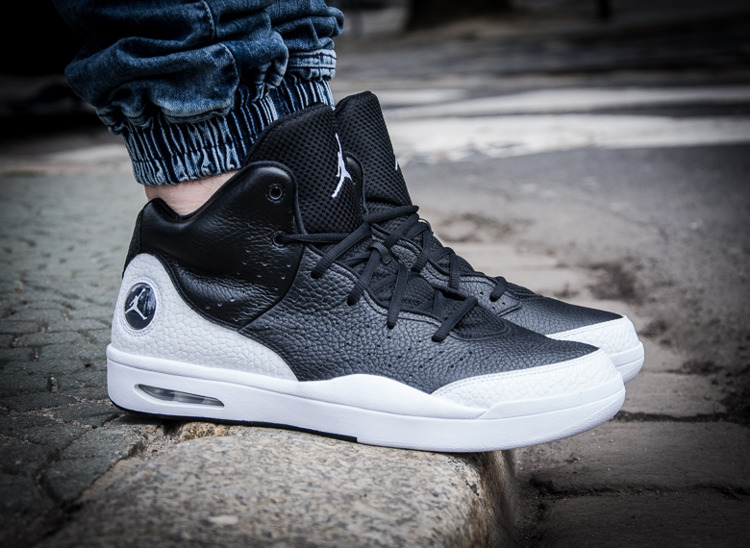 JORDAN FLIGHT TRADITION BLACK WHITE