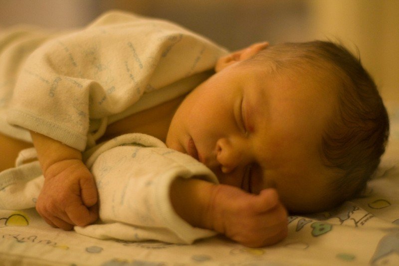 newborn-baby-leo-at-the-hospital.jpg