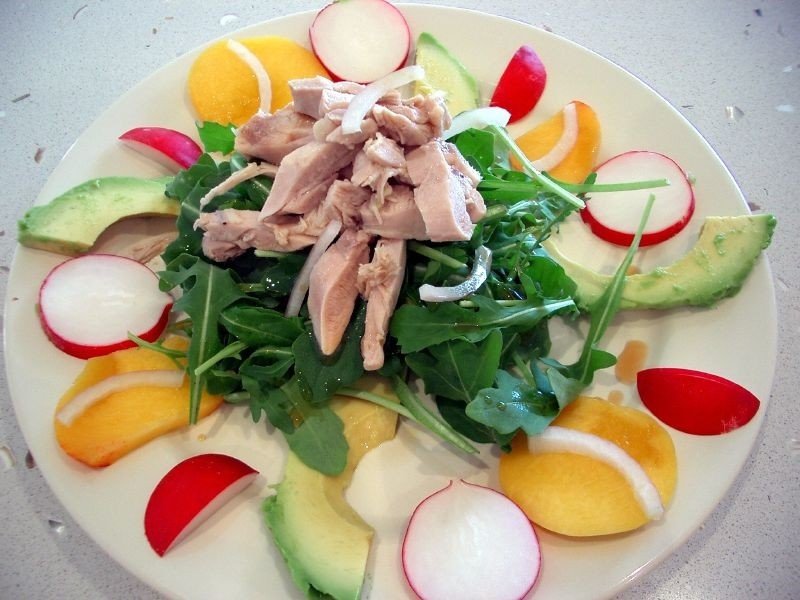 salad-of-poached-chicken-with-avocado-rocket-peach-and-radish.jpg