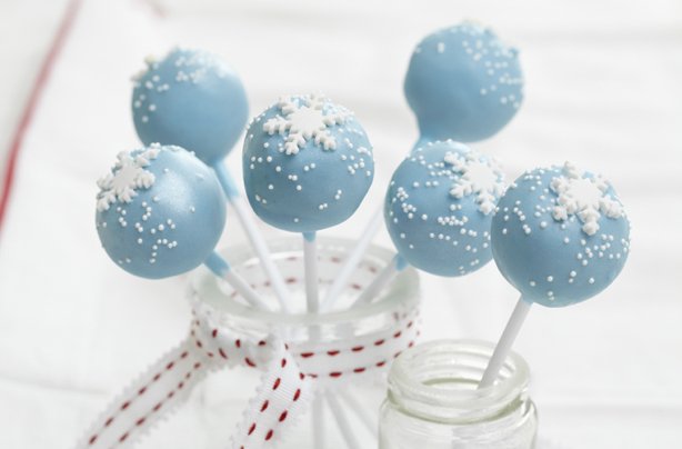 Christmas-cake-pops.jpg