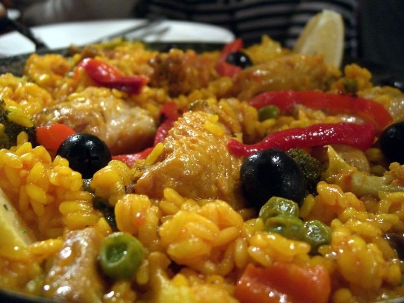 chicken-paella-close-up-colmao-flamenco.jpg