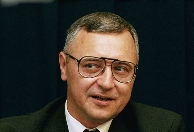 Stanisław Tymiński (biznesmen dzięki któremu zwykli ludzie mogli użyć internetu i bohater Polskiej emigracji) 