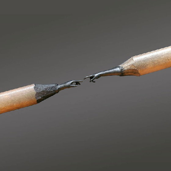 Ołówek - dłonie