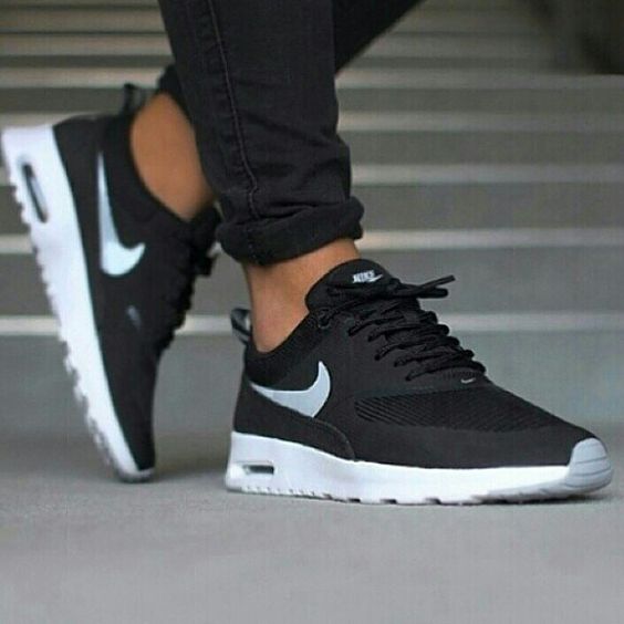 NIKE Air Max Thea