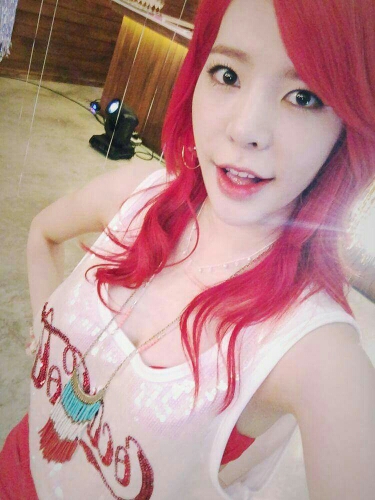 Lee Sunkyu "Sunny" (Girls Generation)