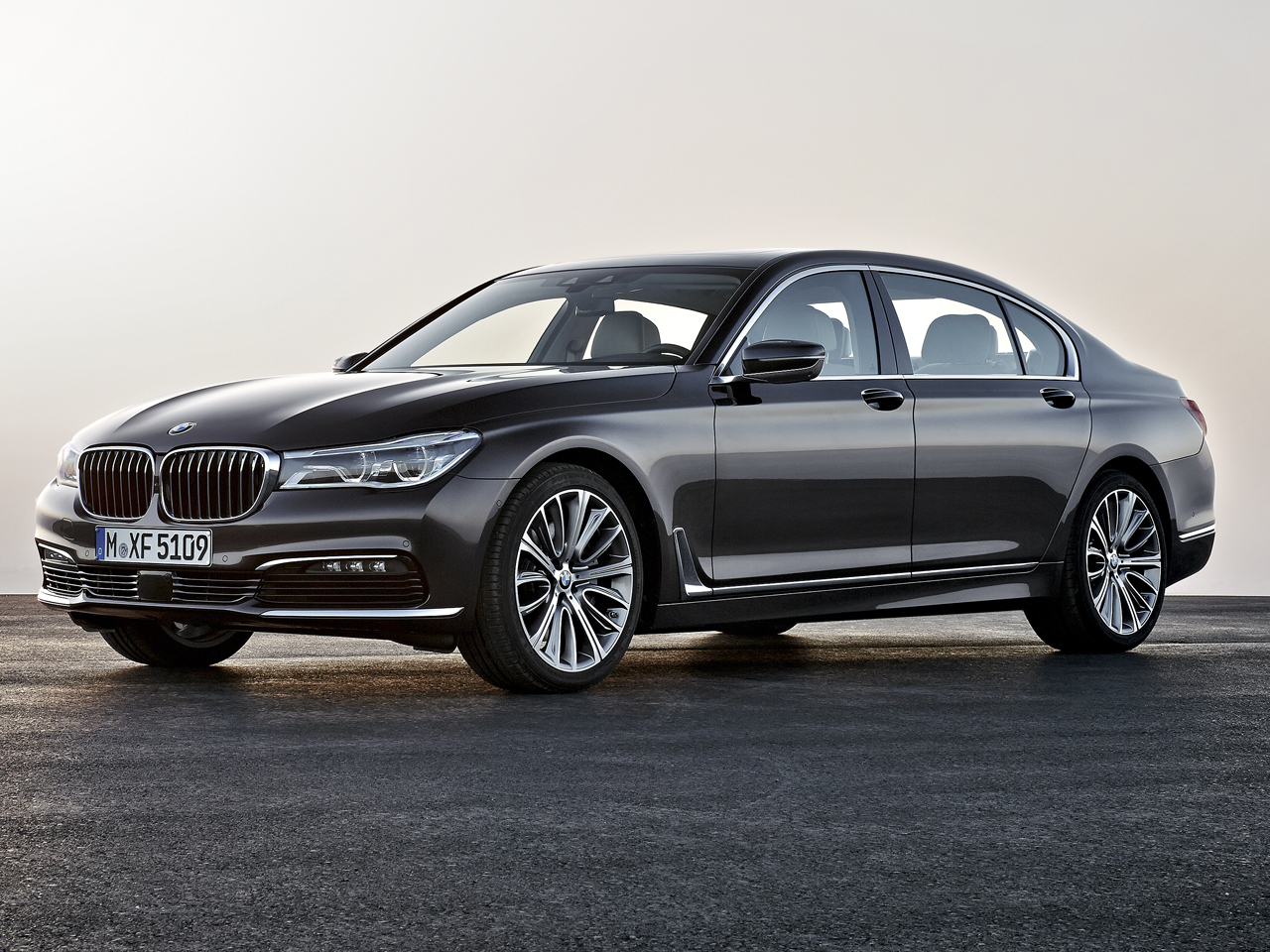 BMW seri 7 G12