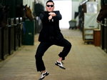 Raper PSY  ( gangam style )