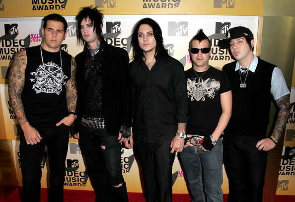 Shadows+Johnny+Christ+2006+MTV+Video+Music+XKBRmOkGG0Ol.jpg