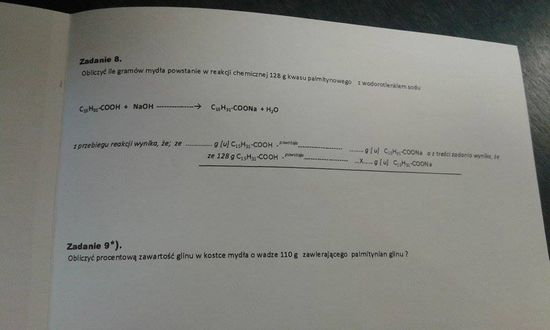 Oblicz ile gramów mydła powstanie w reakcji chemicznej 128 g kwasu